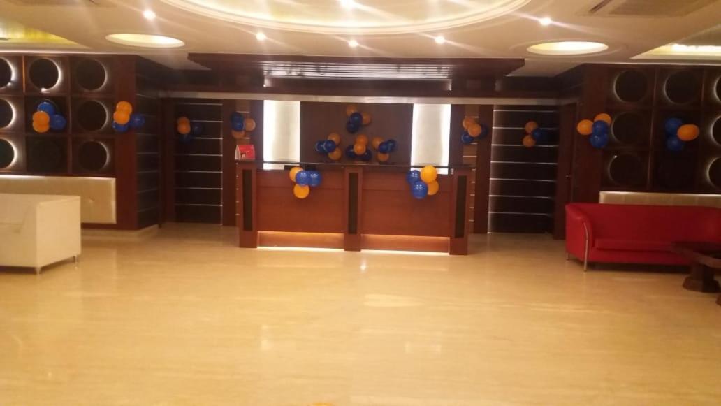 Hotel Yash Inn Mirzāpur Buitenkant foto