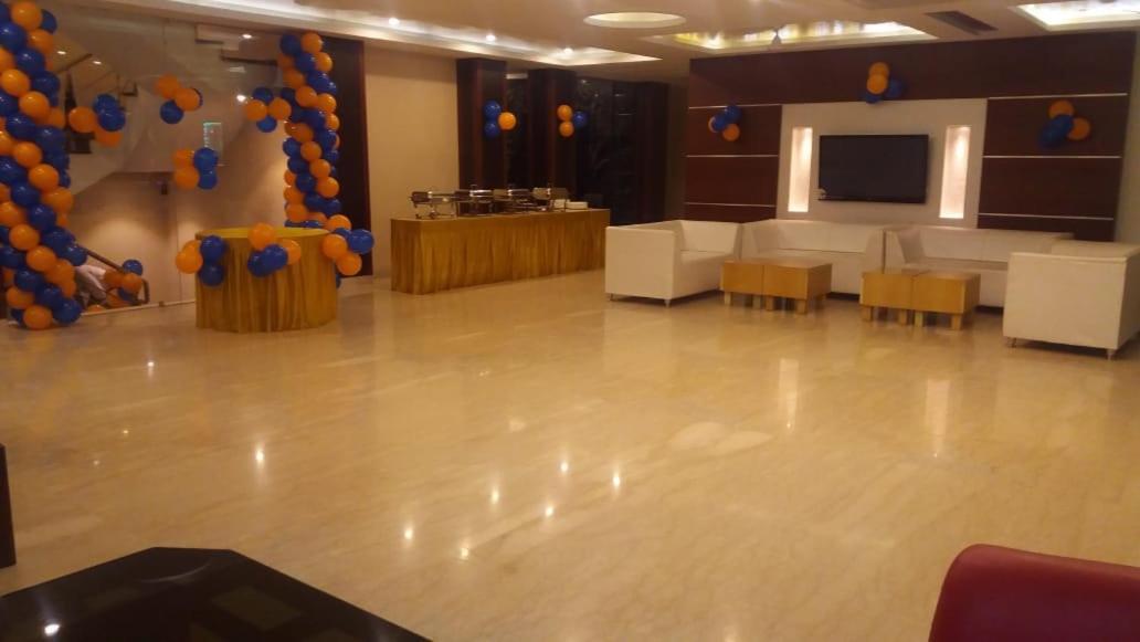 Hotel Yash Inn Mirzāpur Buitenkant foto