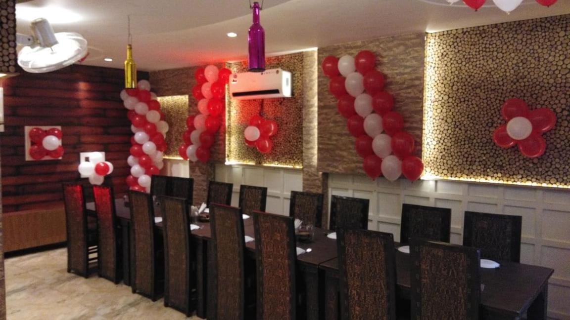 Hotel Yash Inn Mirzāpur Buitenkant foto