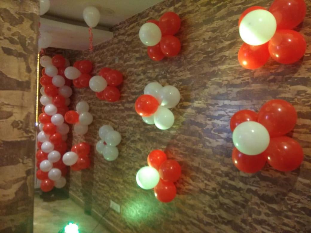 Hotel Yash Inn Mirzāpur Buitenkant foto